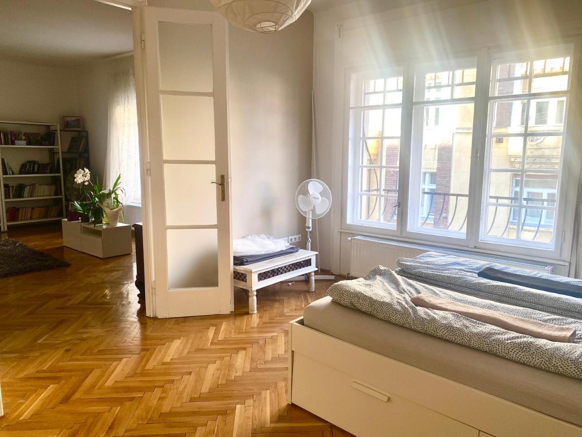 Apartament Radnoti Art Studio